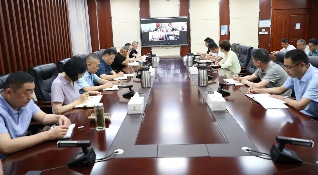 宏河乐动平台召开2025年“安全生产月”动员暨六月安全办公会1